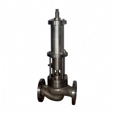 Self-actuated regulator